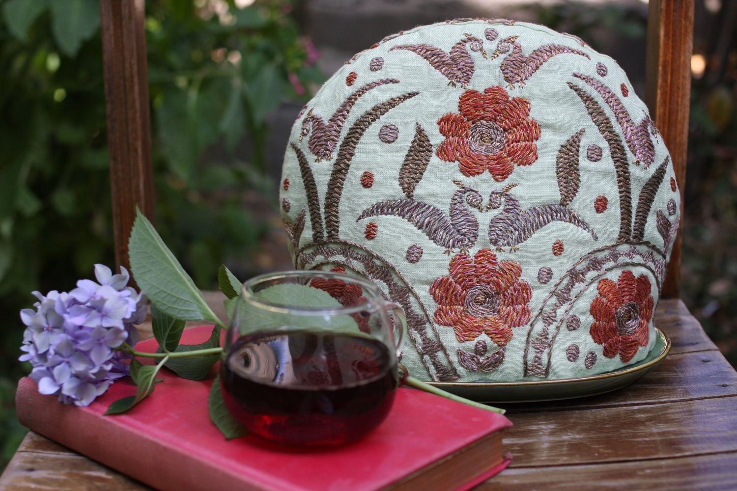 ONOK LABORATORIES - Shadow Play Tea Cozy - Hand Embroidered 100% Linen Tea Cozy