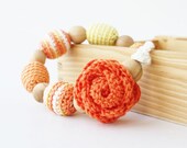 Floral jewelry Nursing teething necklace with flower Orange yellow white wooden beads Baby shower gift For new mom Summer fashion