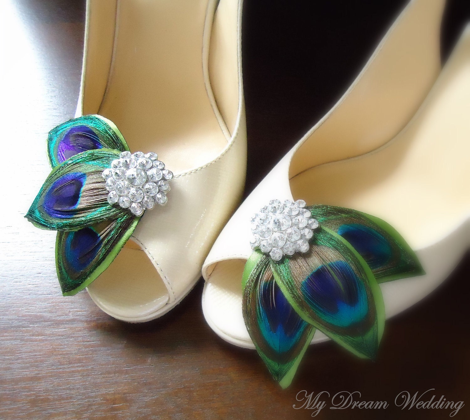 Peacock Shoe Clips. Green peacock leaves Shoe Clips. Feathers, Wired petals, Bride, Bridal, Wedding. -LISSA MARIE CLOLLECTION-