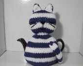 Cat kitty striped teacosy to fit a 2 cup pot.