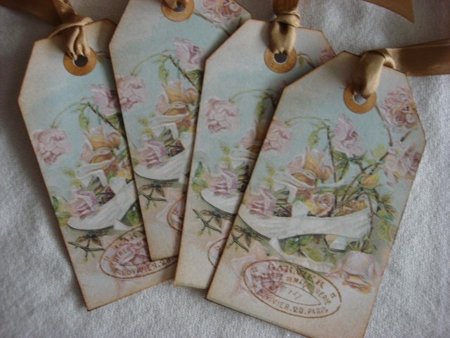 hang tags of victorian shoe image