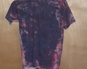 Youth Tie-dye Tshirt. Size 30-32. Black, Red and White.