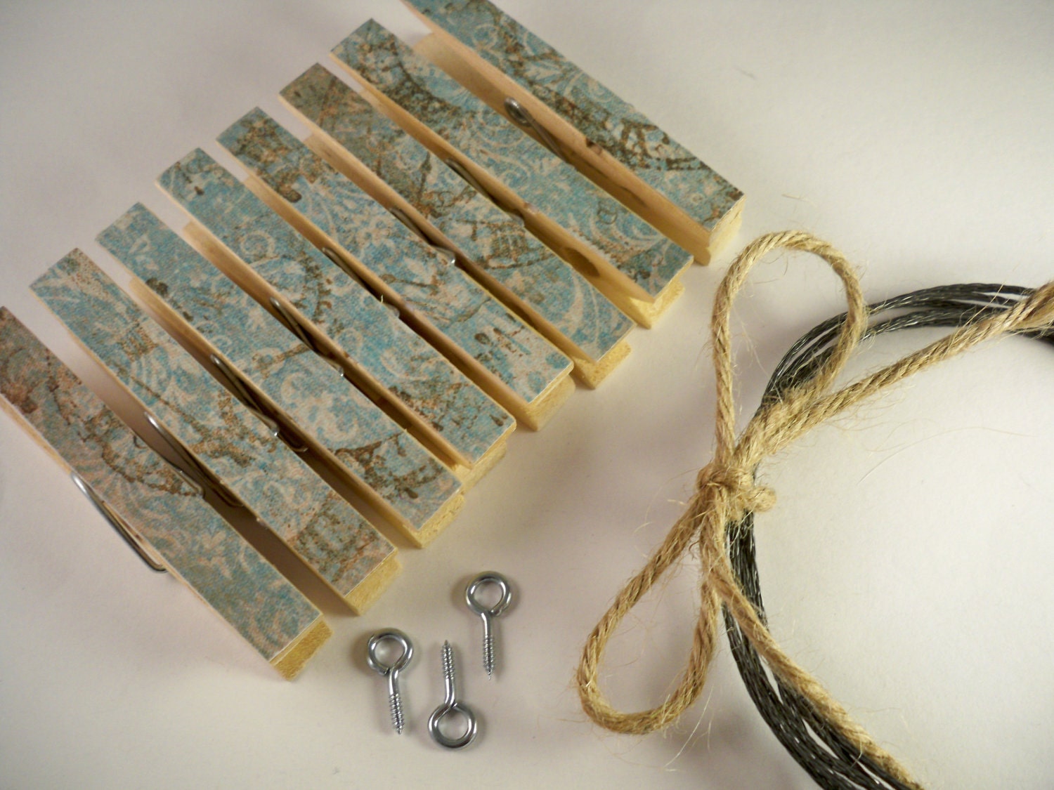 Clothesline Kit. Vintage Inspired Clothespins. Shabby Chic. Picture Frame. Photos. Pin. Clip. Peg. Home Office. Wall Decor.