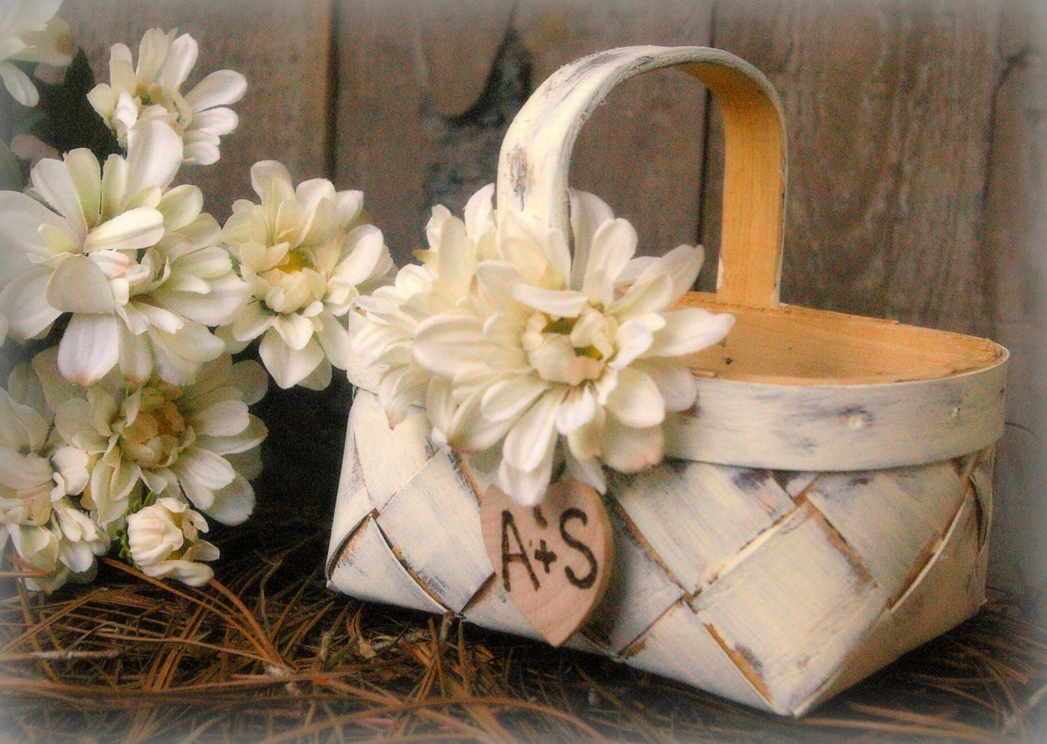 Flower Girl Basket Rustic Wedding Decor Shabby Chic Personalized (YOU CHOOSE COLOR) - MinSvenskaLandgard
