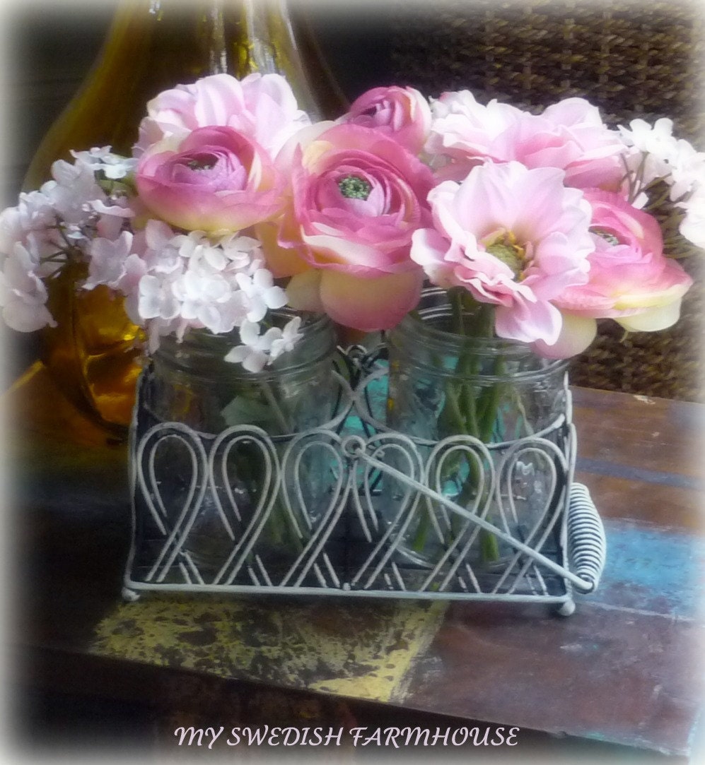 Wedding Table Centerpiece Mason Jar Flower Vase or Candle Holder with Jar Caddy Rustic