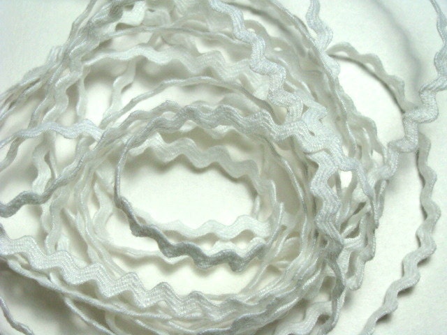 5 yds of 7/32" Rick Rack - Polyester - White