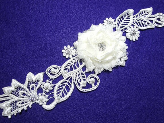 Bridal Garter, Garter Set, Wedding Garter, Garter Belt, Vintage Inspired Ivory Bridal Lace, Pearls and Rhinestones