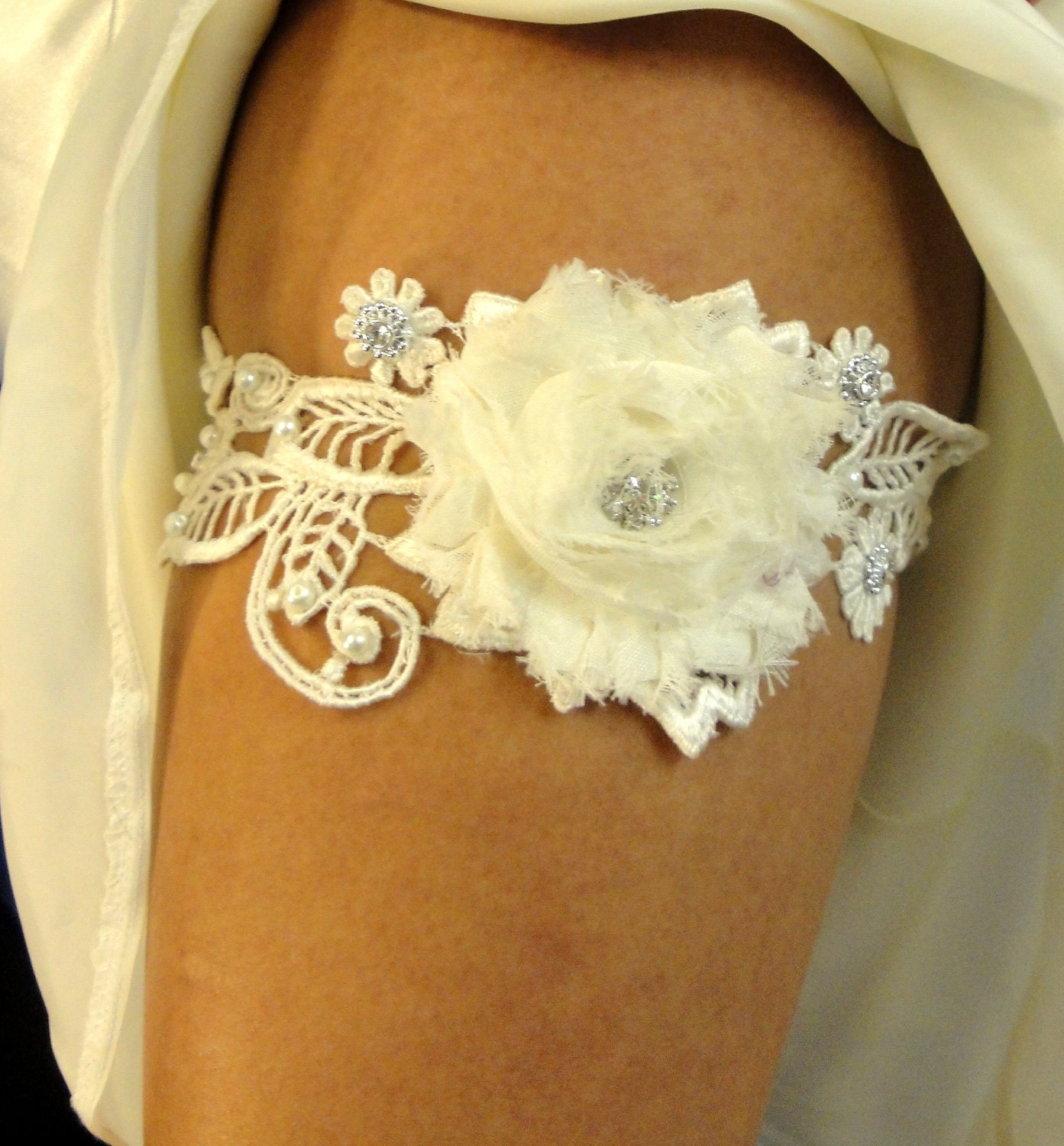 Bridal Garter, Garter Set, Wedding Garter, Garter Belt, Vintage Inspired Ivory Bridal Lace, Pearls and Rhinestones