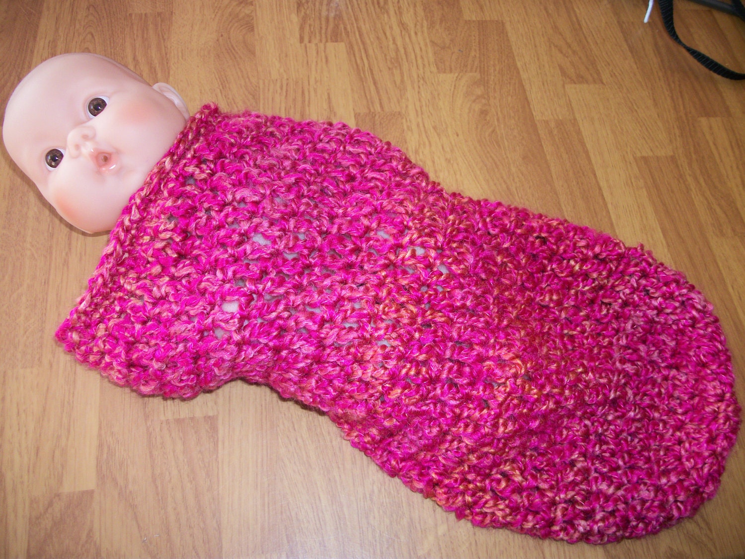 Tulip - Newborn Baby Cocoon - Photo Prop