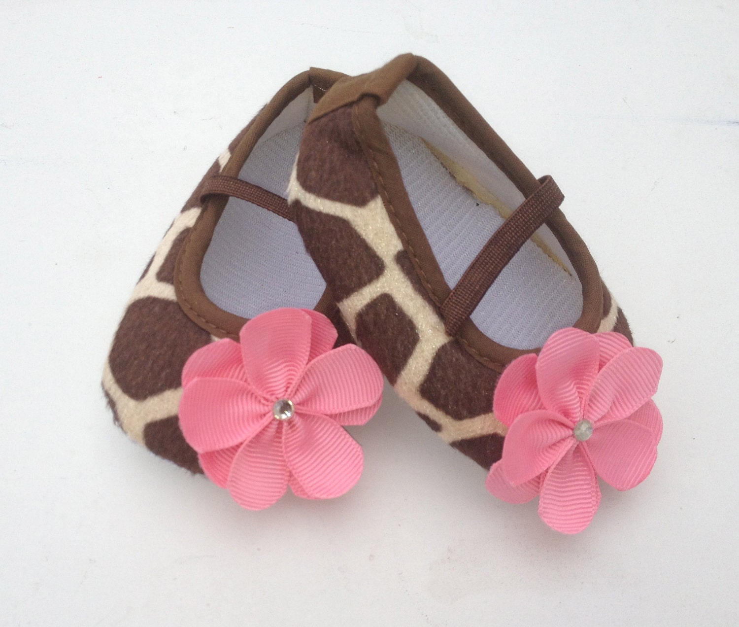 Giraffe Baby Girl Crib Shoe With Pink Flowers