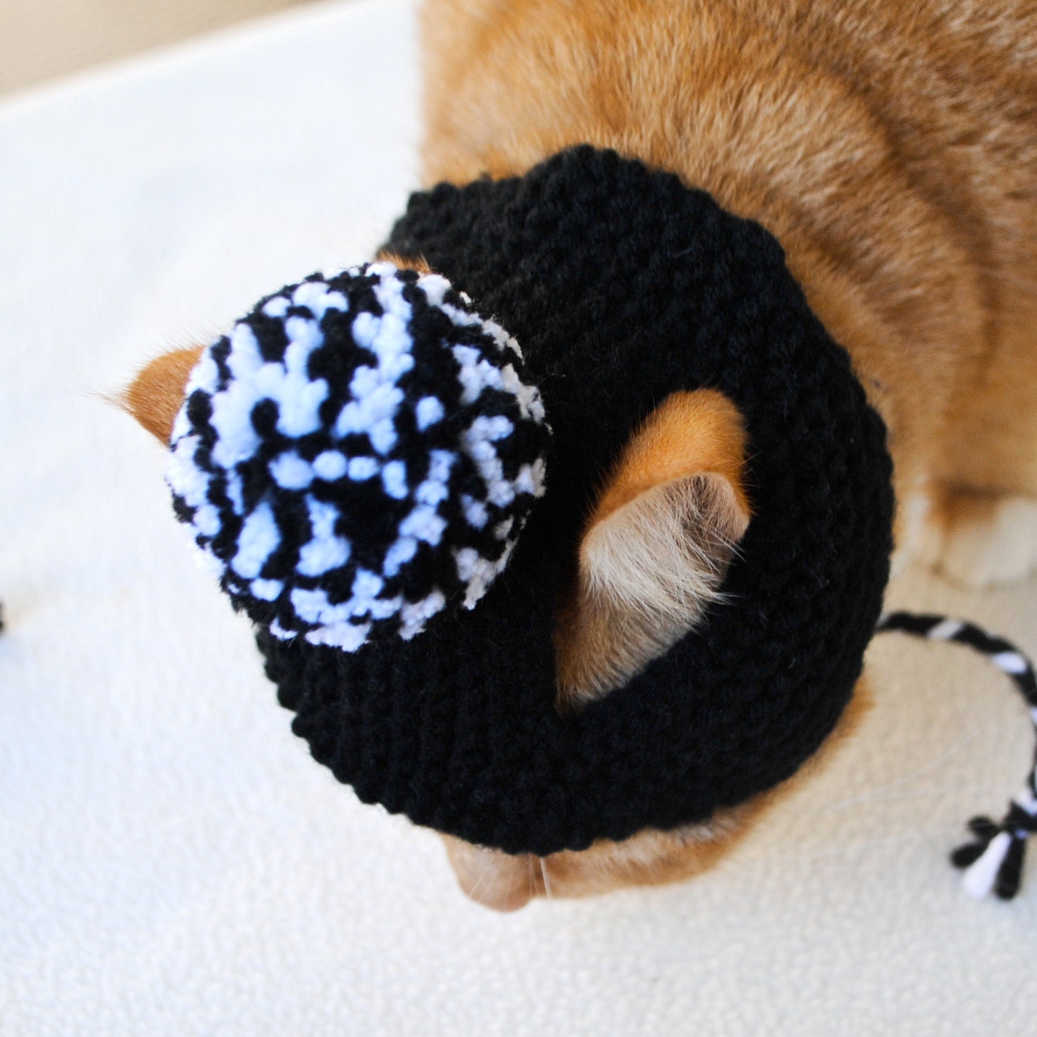 Pom Pom Cat Hat - Black and White