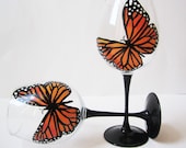 Monarch Butterfly - hand painted wine glasses - orange - fall weddings - fall colors  - set of 2 - 20 oz - Jdboutique