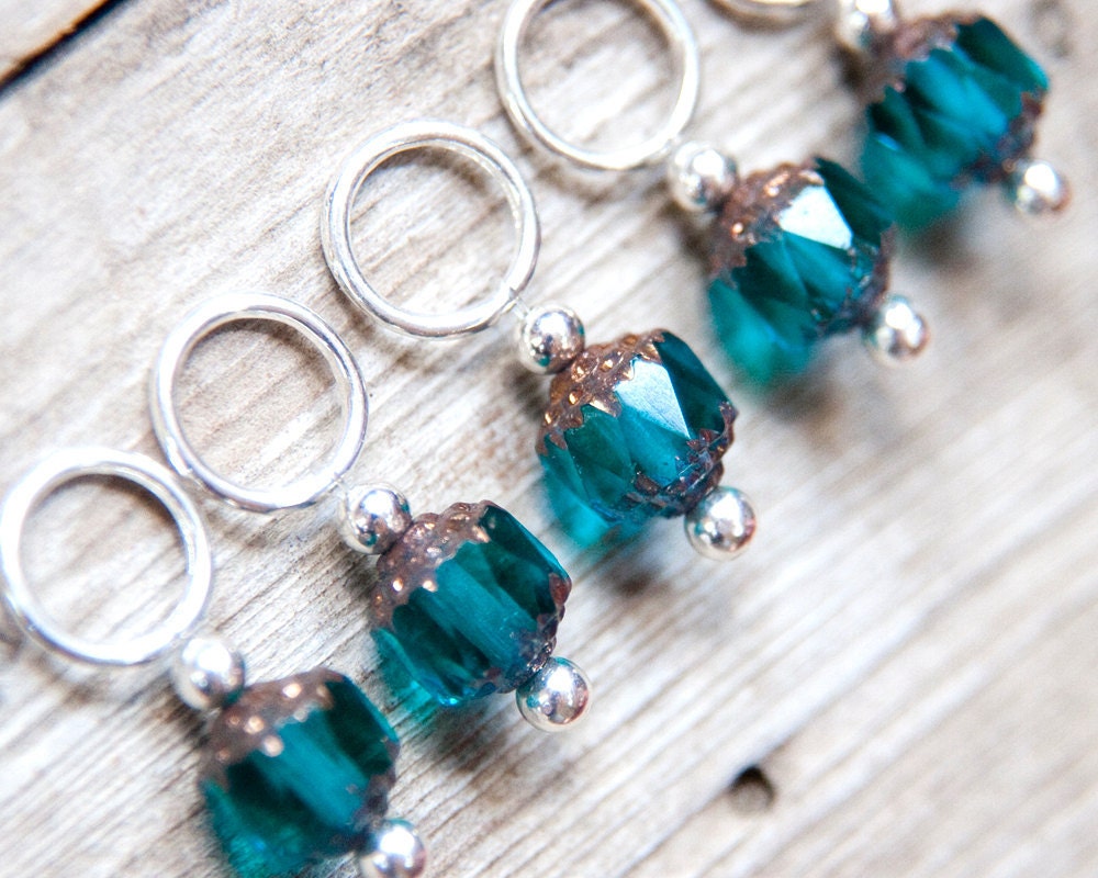 Snag Free Stitch Markers in Teal Blue Glass, Set of 5, Copper Cathedral Beads