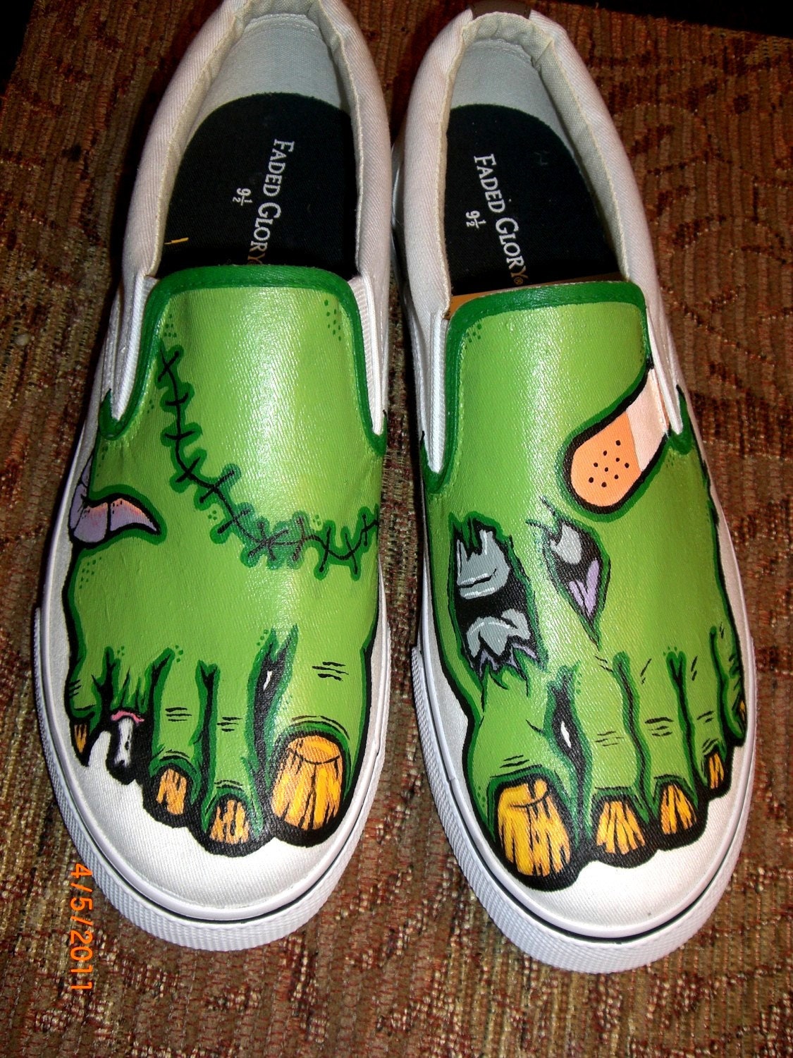 Handpainted Zombie Inspired Shoes By WalkingDeadApparel Vans classic