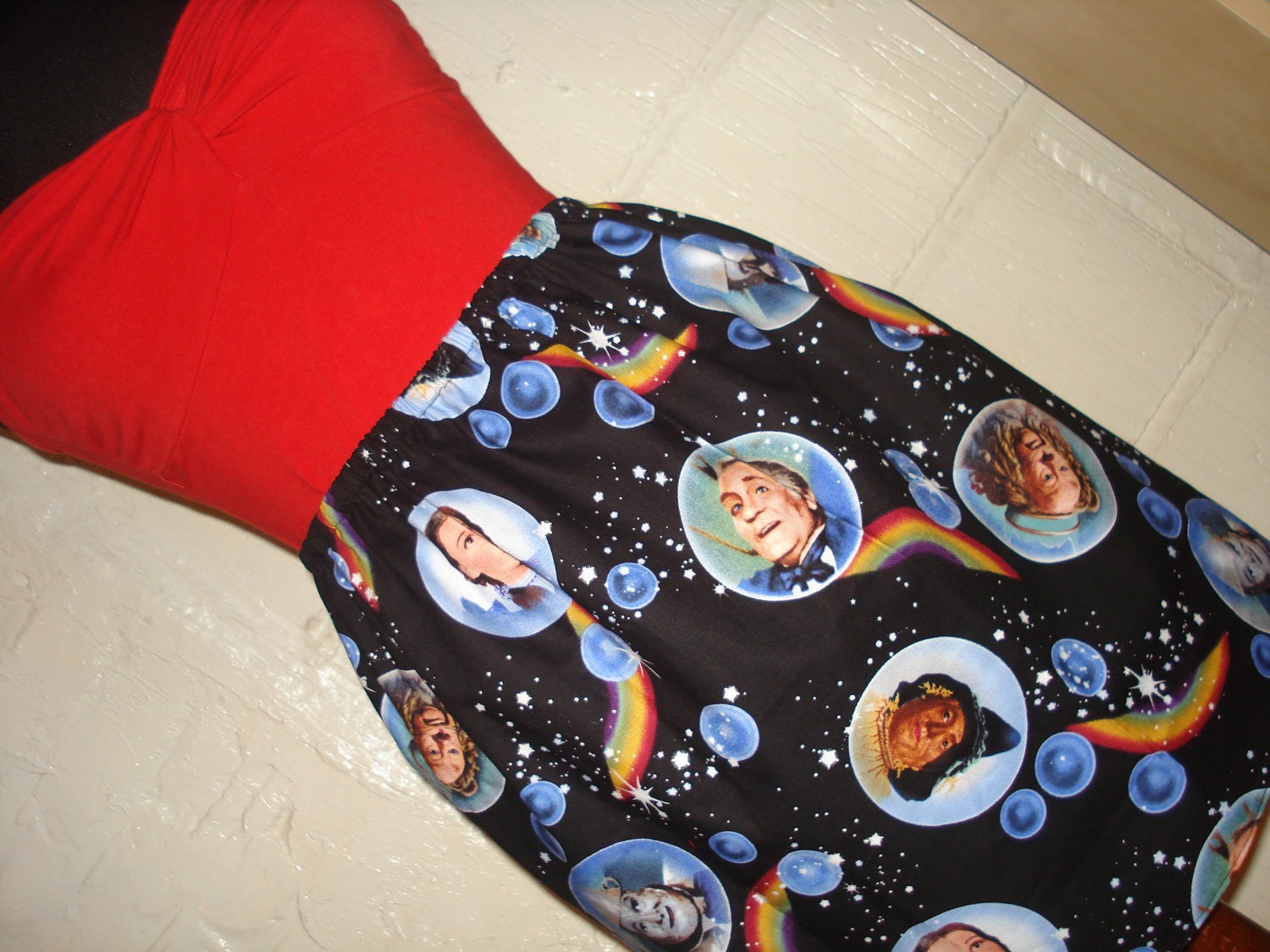 Wizard of Oz Bubbles Skirt with Dorothy, Tin Man, Cowardly Lion, Scarecrow & Wizard - High Waisted Ladies Mini Skirt -  Handmade OOAK