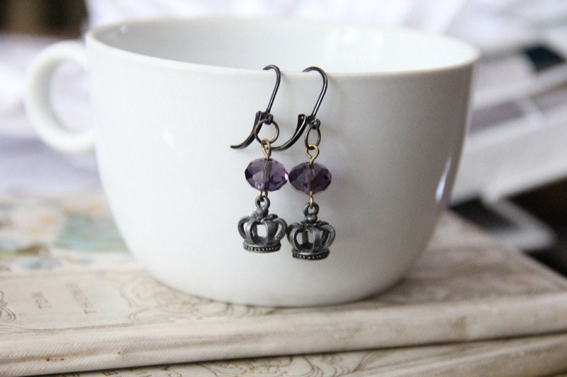 Queen Regent Crown History Geek Girl Earrings
