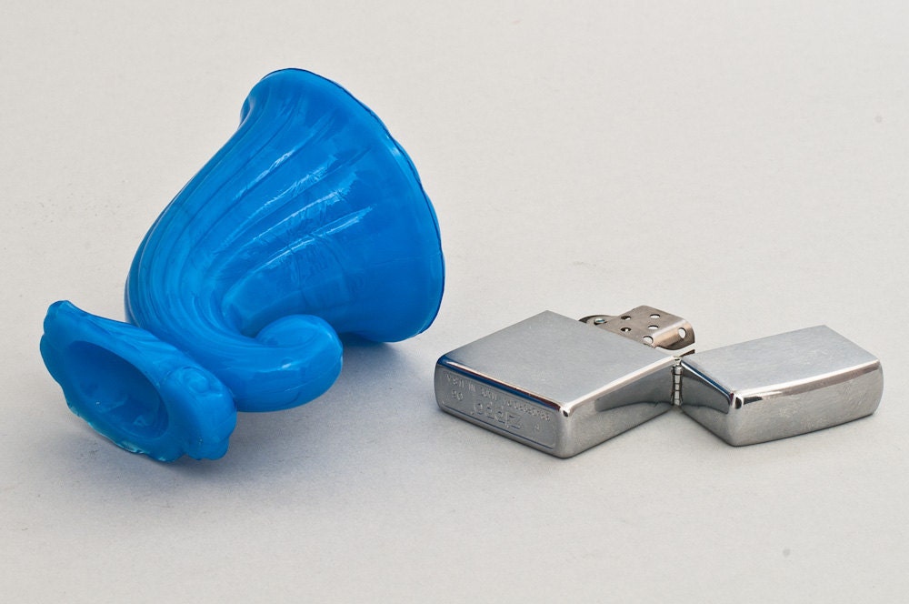 Coeruleum Blue Art Glass Zippo Smoking Set
