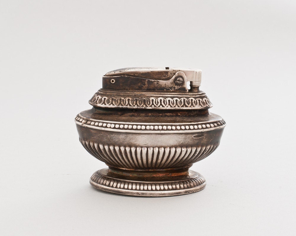1950s Ronson Queen Anne Table Lighter Fully Restored With Authentic Patina