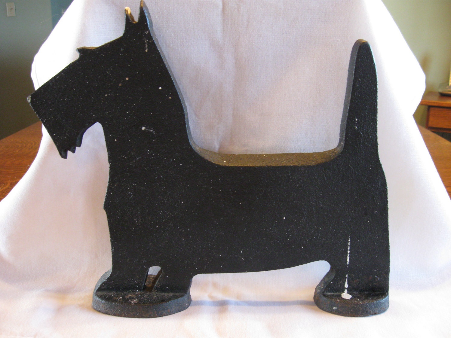 Vintage early cast iron Scottie Scotty dog boot scraper