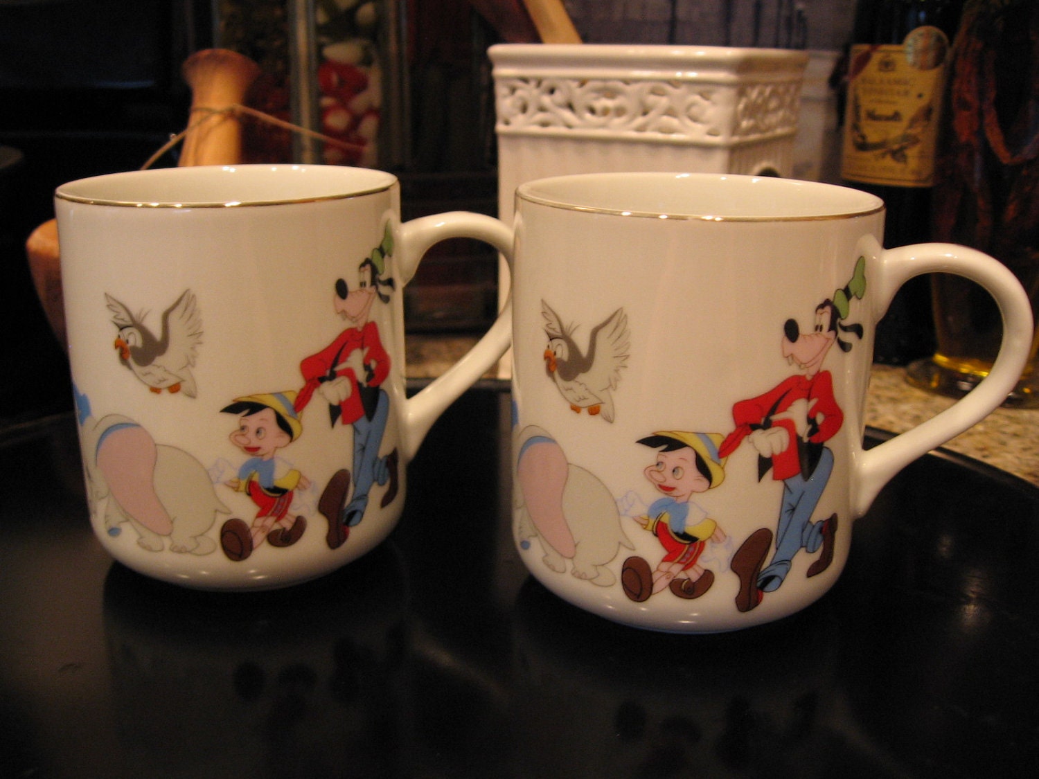 Disney Mug Set with Dumbo Mickey Pluto Pinocchio Donald and more- Gold Trim