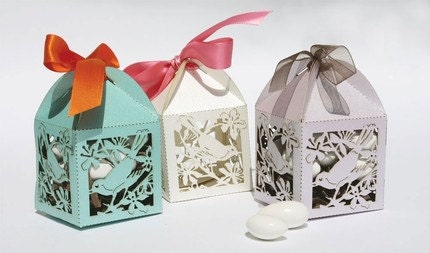 Romantic laser cut favor box - Love Birds