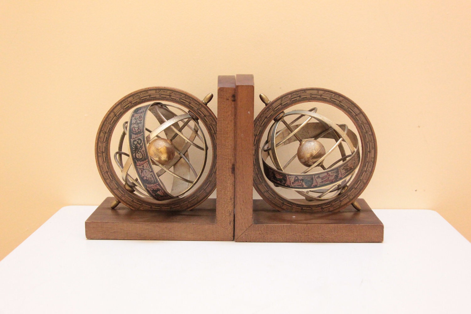 Vintaage World Globe Wood Base Book End Set , Made In Italy .
