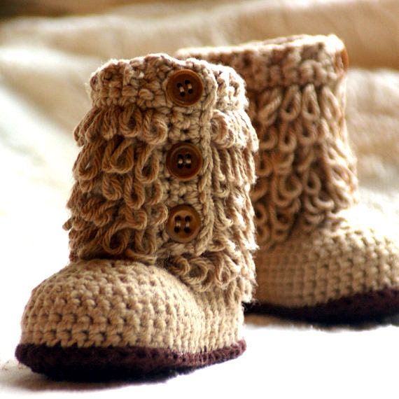 Crochet baby shoes pattern Furrylicious Boot - Pattern number 200 Instant Download