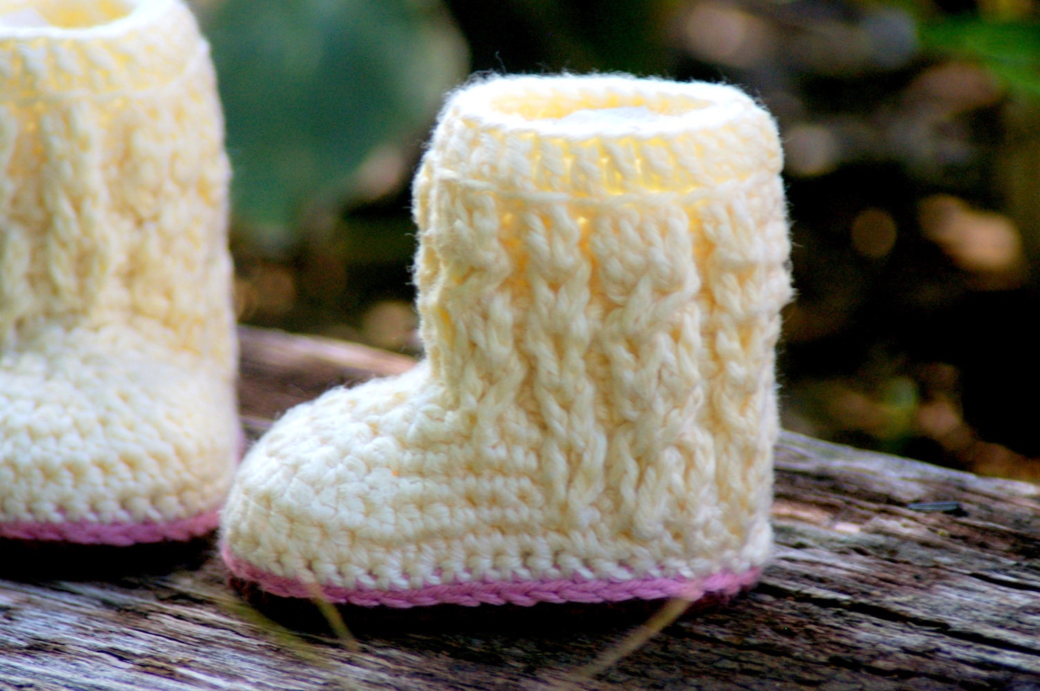 Crochet Patterns - Baby Cable Boots - Baby Booties PATTERN number 107 - Instant Download