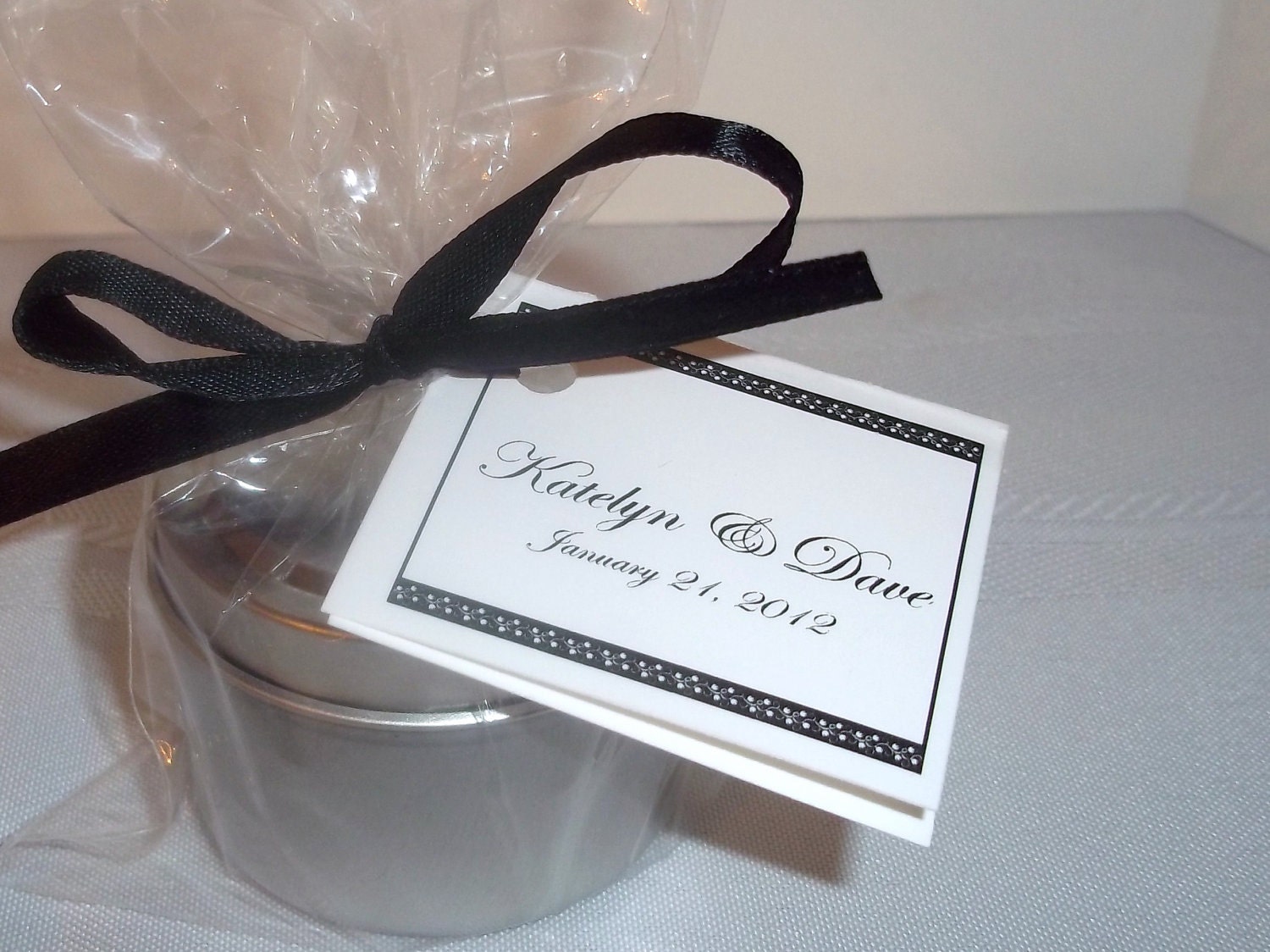 Wedding favor candle tins - perfect for Valentine's Day, Weddings, and more