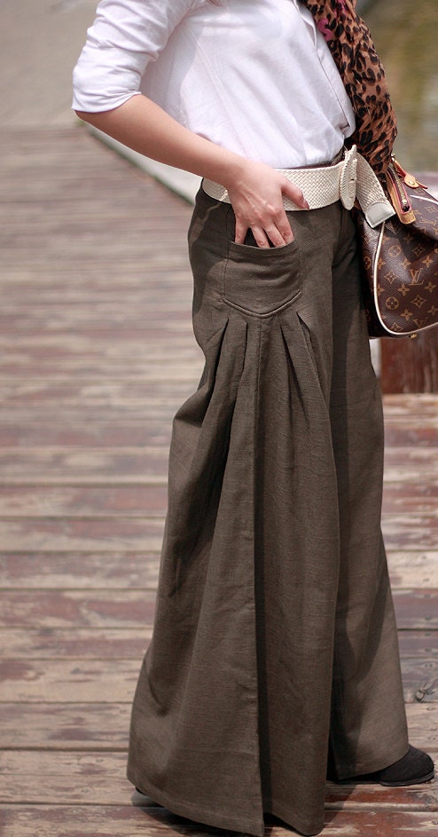 Four Seasons can wear Brown linen Wide leg pants Culottes