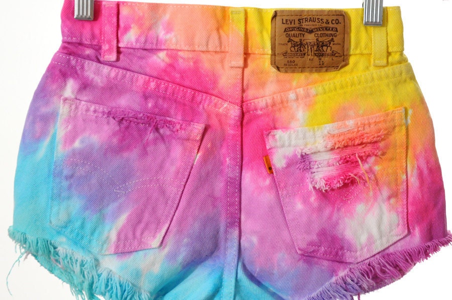 Vintage LEVIS Rainbow Tie Dye Dyed Denim High Waist Cut Off shorts XXS