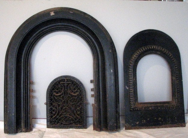 Vintage Fireplace Cover Vent Grate Ornate Cast Iron Arched with Matching Double Surround