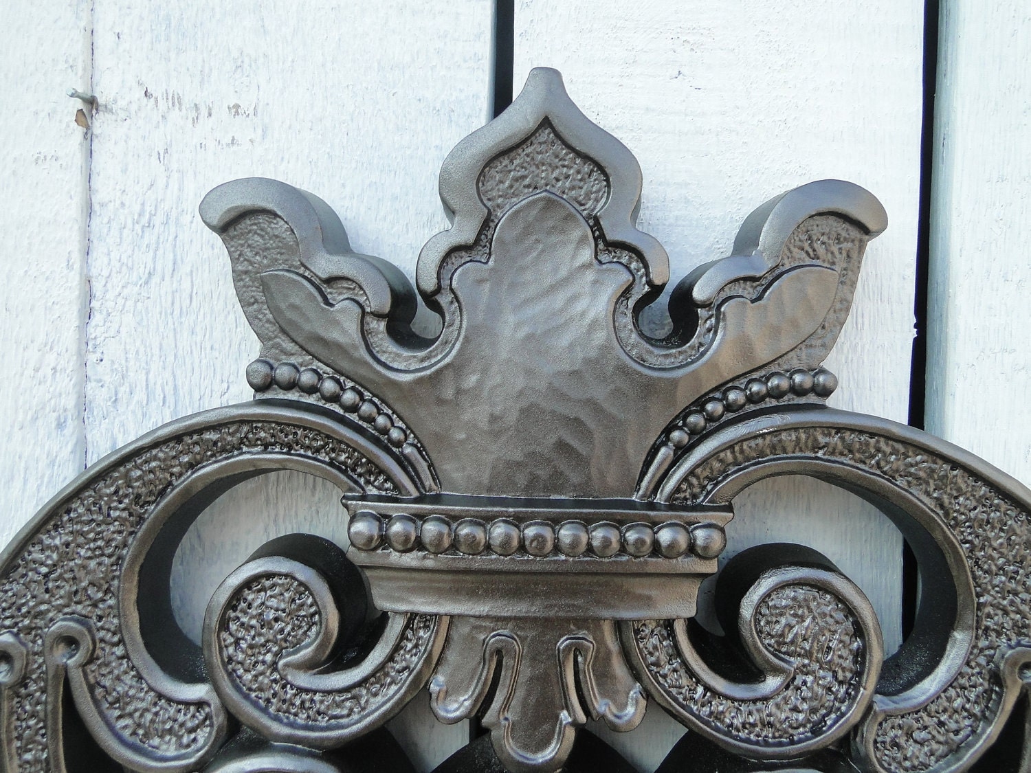 Large Ornate Key Wall Decor Wall Hanging Wall Plaque in Graphite Silver Hollywood Regency Glam Paris Apartment French Country "Cold"