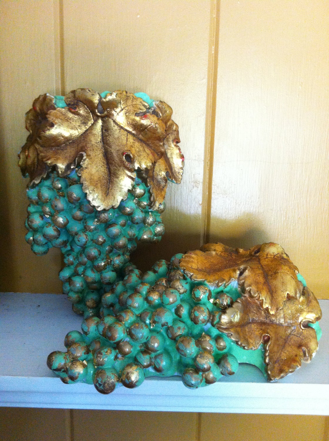 Wall Pockets Mid-Century French Grapes and Large Sculpted Leaves Wall Pocket World Art Registered