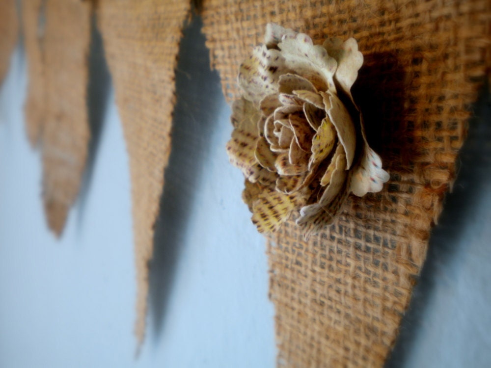 Burlap bunting banner