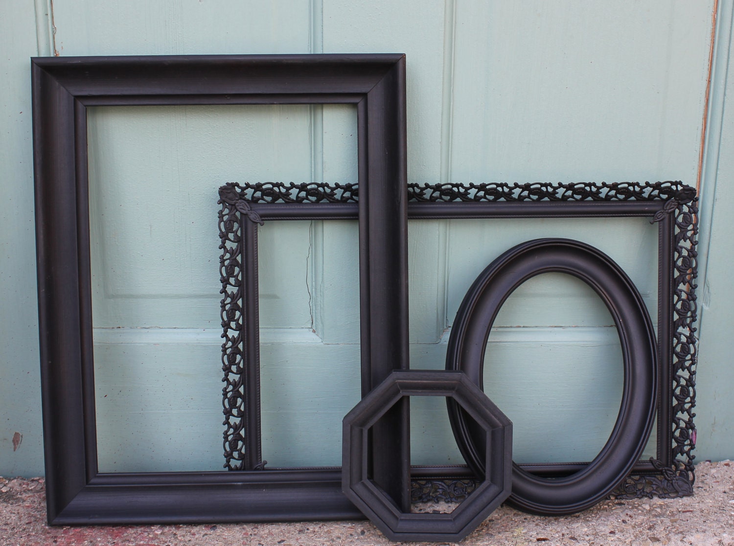 Set of 4 Black Vintage Frames