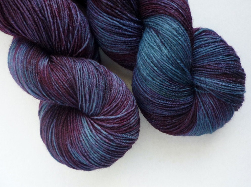 BFL Sock Yarn - Hand Dyed 75/25 BFL/Nylon Fingering Weight Yarn in Royalty Colorway