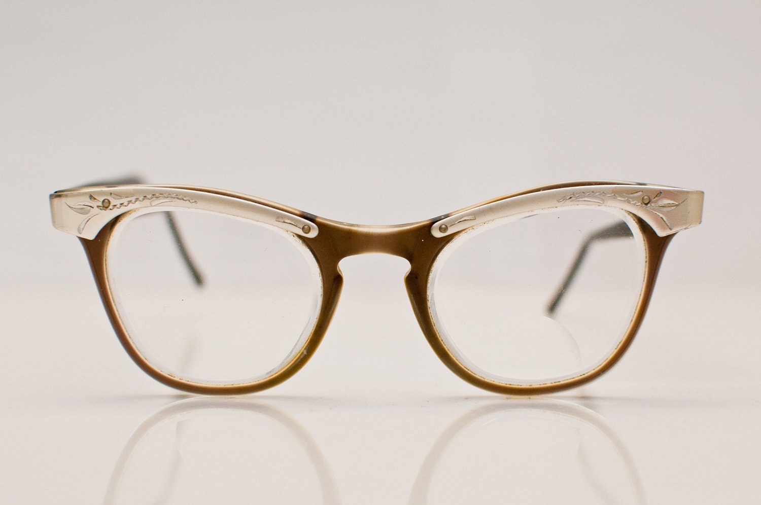 Artcraft Cateye Glasses: A Shining Example