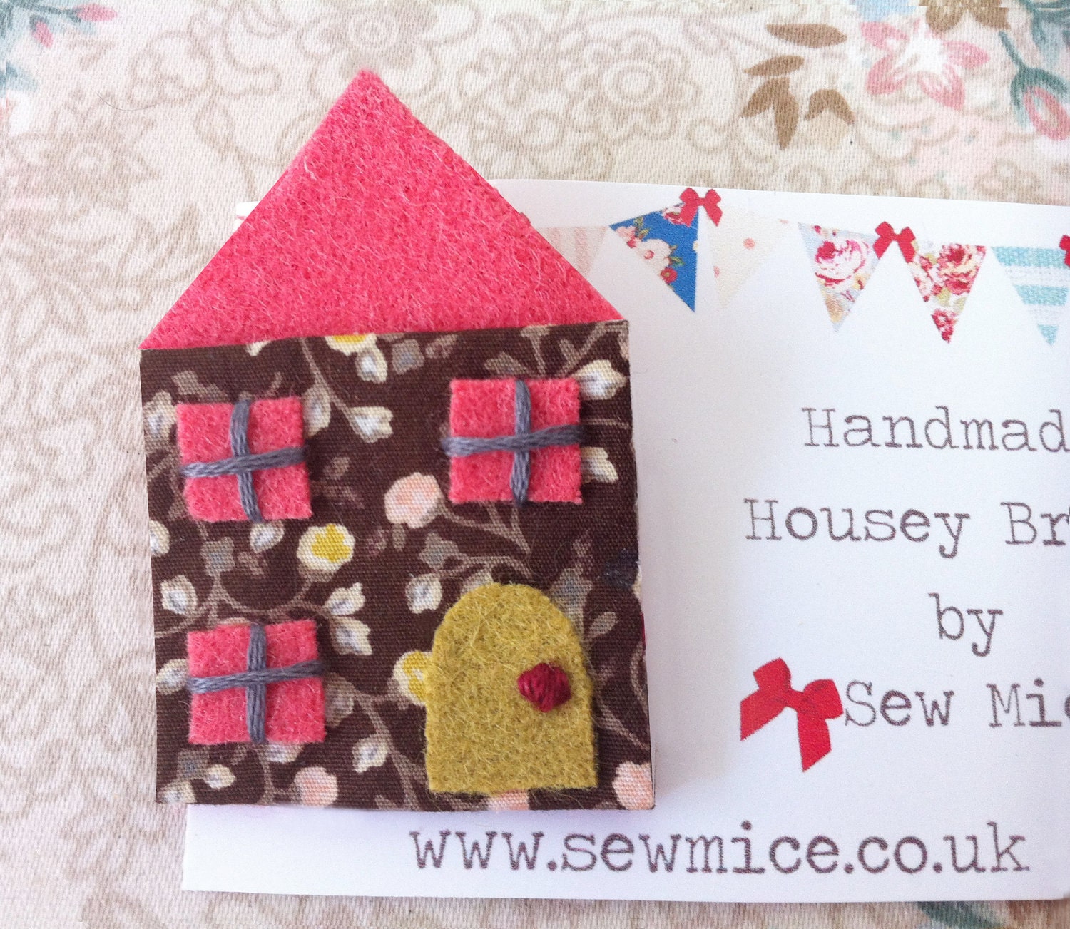 House pin/ house brooch/ handmade house/ jewellery FREE UK SHIPPING