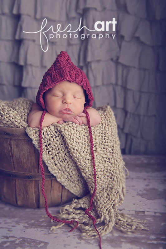 Cabled Newborn Bonnet