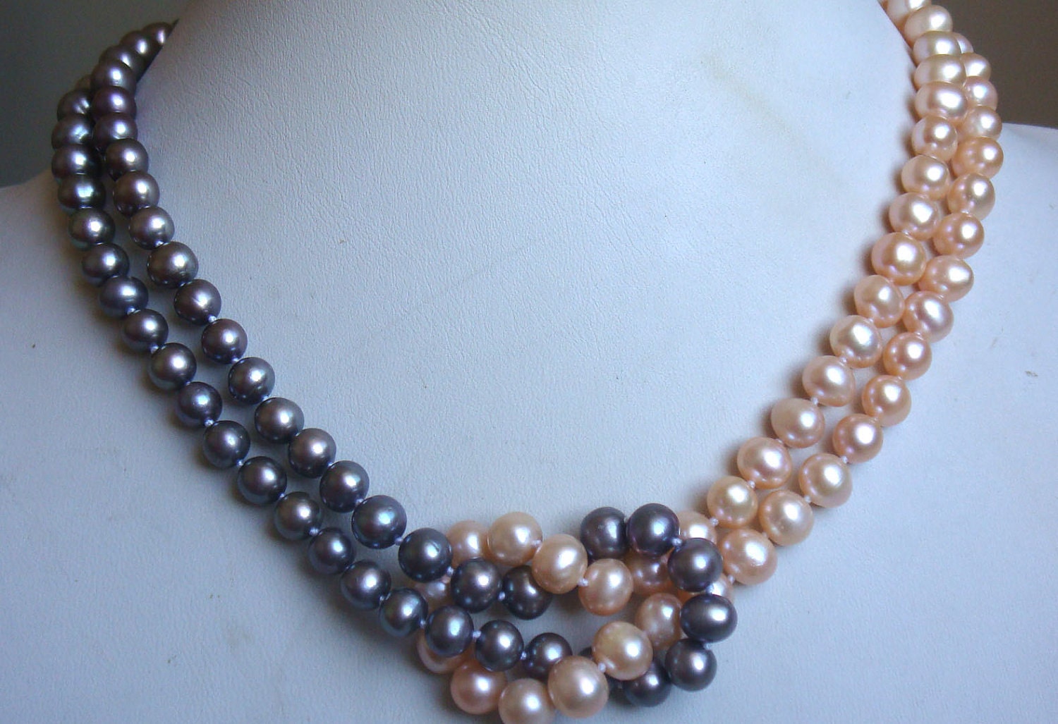 Beautiful genuine cultured 7-8mm gray & pink fresh water pearl necklace 17 inch free shipping