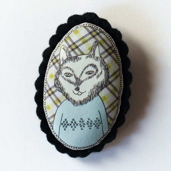 Fox - color handcrafted and illustrated brooch felt