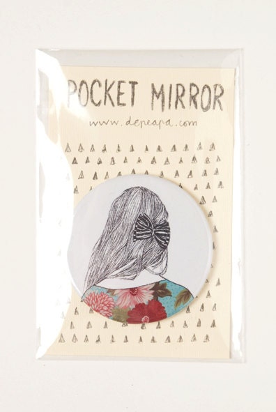 Girl - Pocket mirror