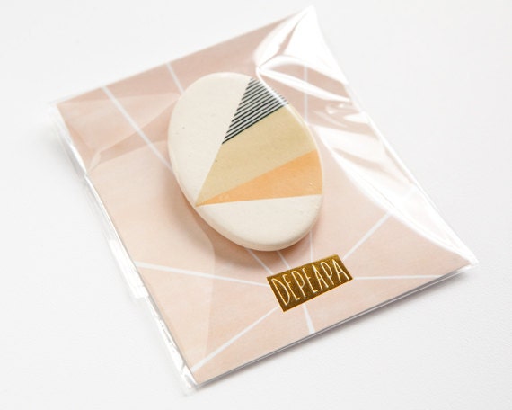 Oval N2 - Geometric Ceramic brooch