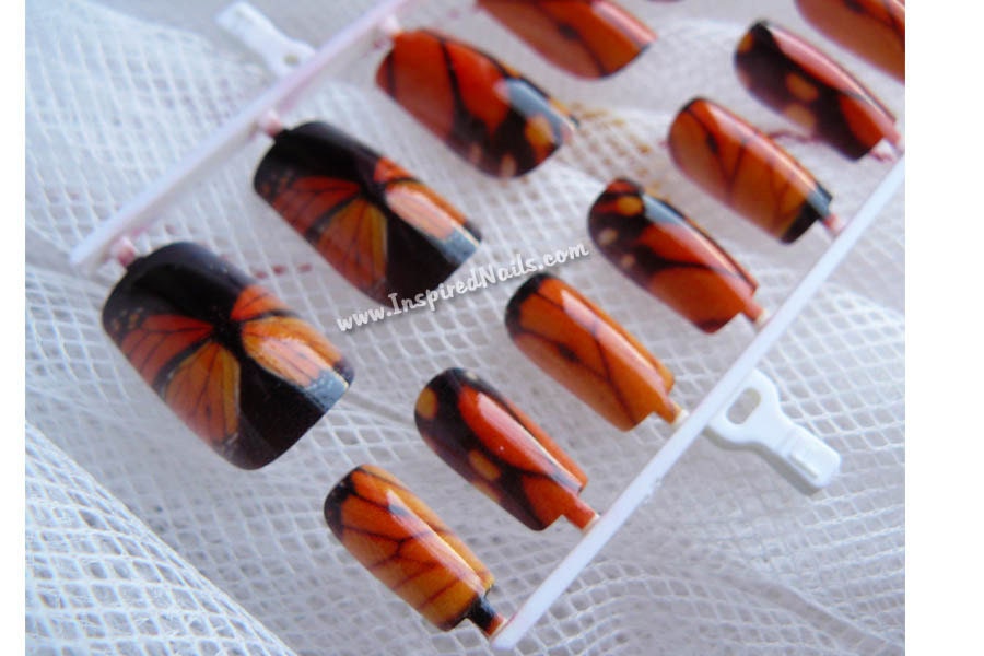 Monarch Butterfly Nail Art on Set of 20 Artificial Nails Fake Nails