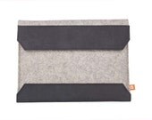 iPad   Case/Sleeve (Shaughnessy) - Gray Wool Felt with Black Leather