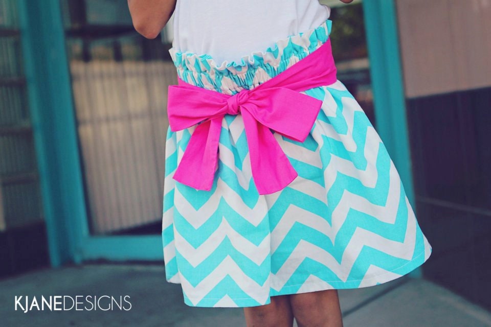 Aqua and White Chevron Skirt with Pink Sash.  Sizes 3 months - girls size 10.  Customizing available.