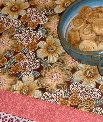 Table Runner Florals with coral