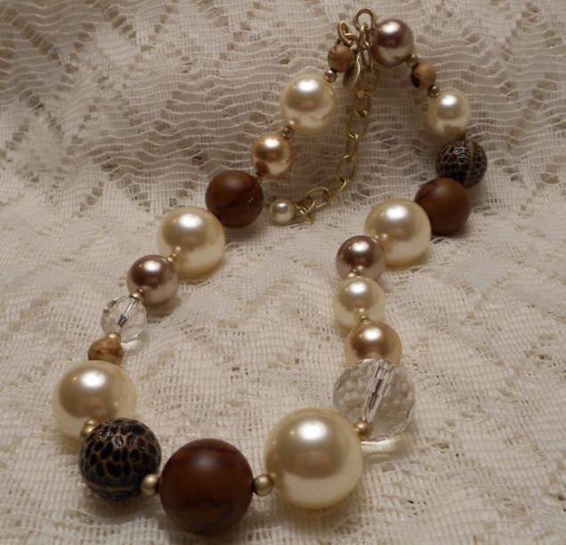 Vintage Beaded Necklace by Cookie Lee