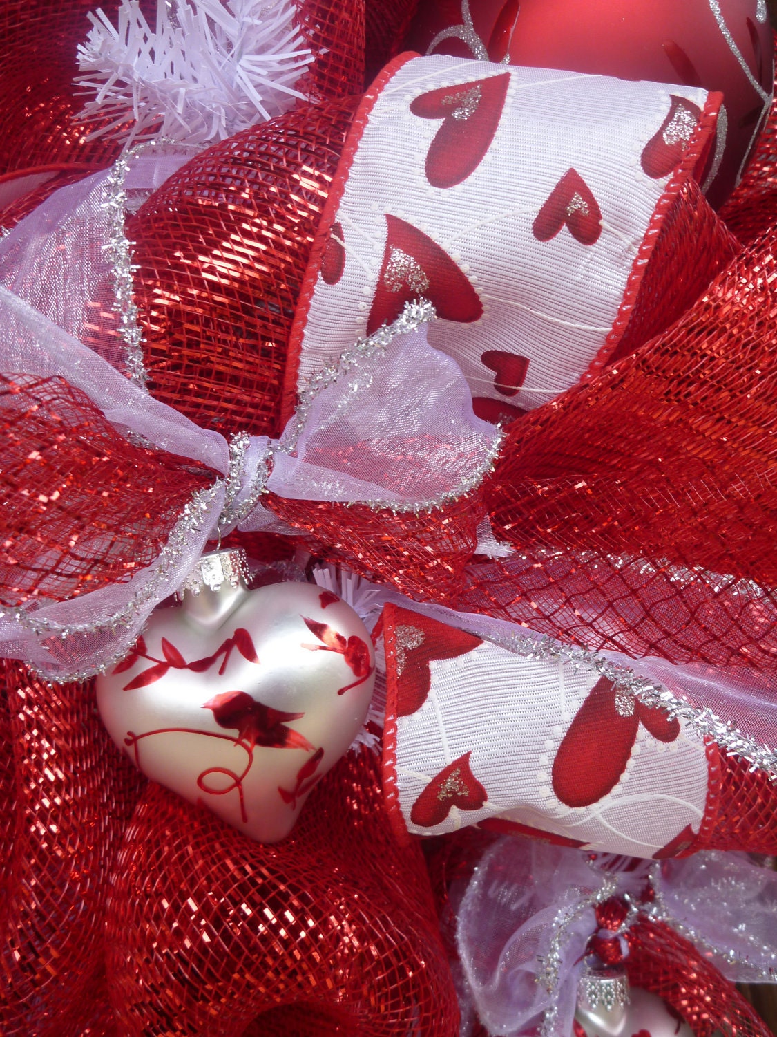 RED VALENTINE WREATH